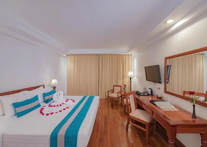 Somadevi Angkor & Hotel Siem Reap